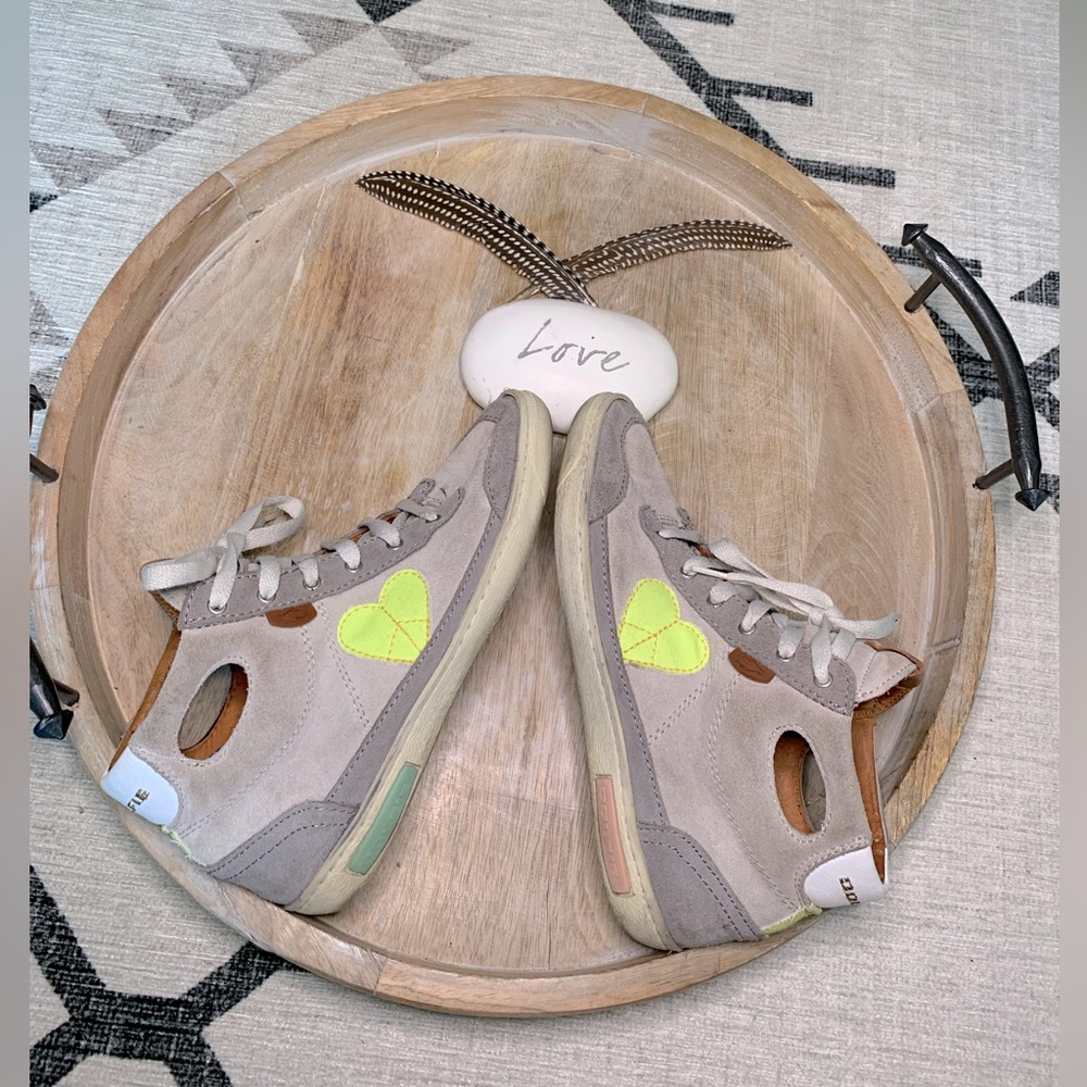Dolfie high top sneakers